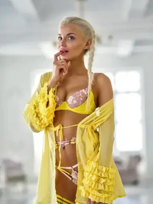 Флора — анкета с фото